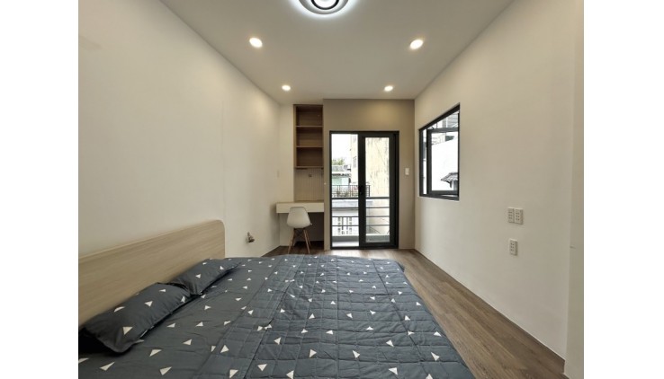 BÁN NHÀ PHÚ NHUẬN HXH 65M2 4 TẦNG NGANG 4 M NỞ HẬU 6,5M ĐẸP LL HOANG HOA THÁM  7.3 TỶ.